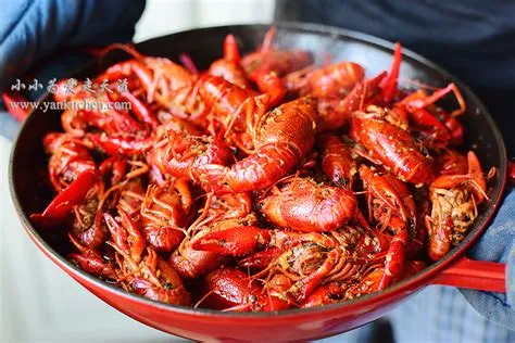   Jingmen Spicy Crayfish: Can Explosive Chili Flavors Meet Heavenly Steamed Seafood?