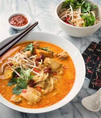  Laksa Johor: A Rich and Creamy Coconut Curry Noodle Soup That Will Transport Your Taste Buds to Paradise!